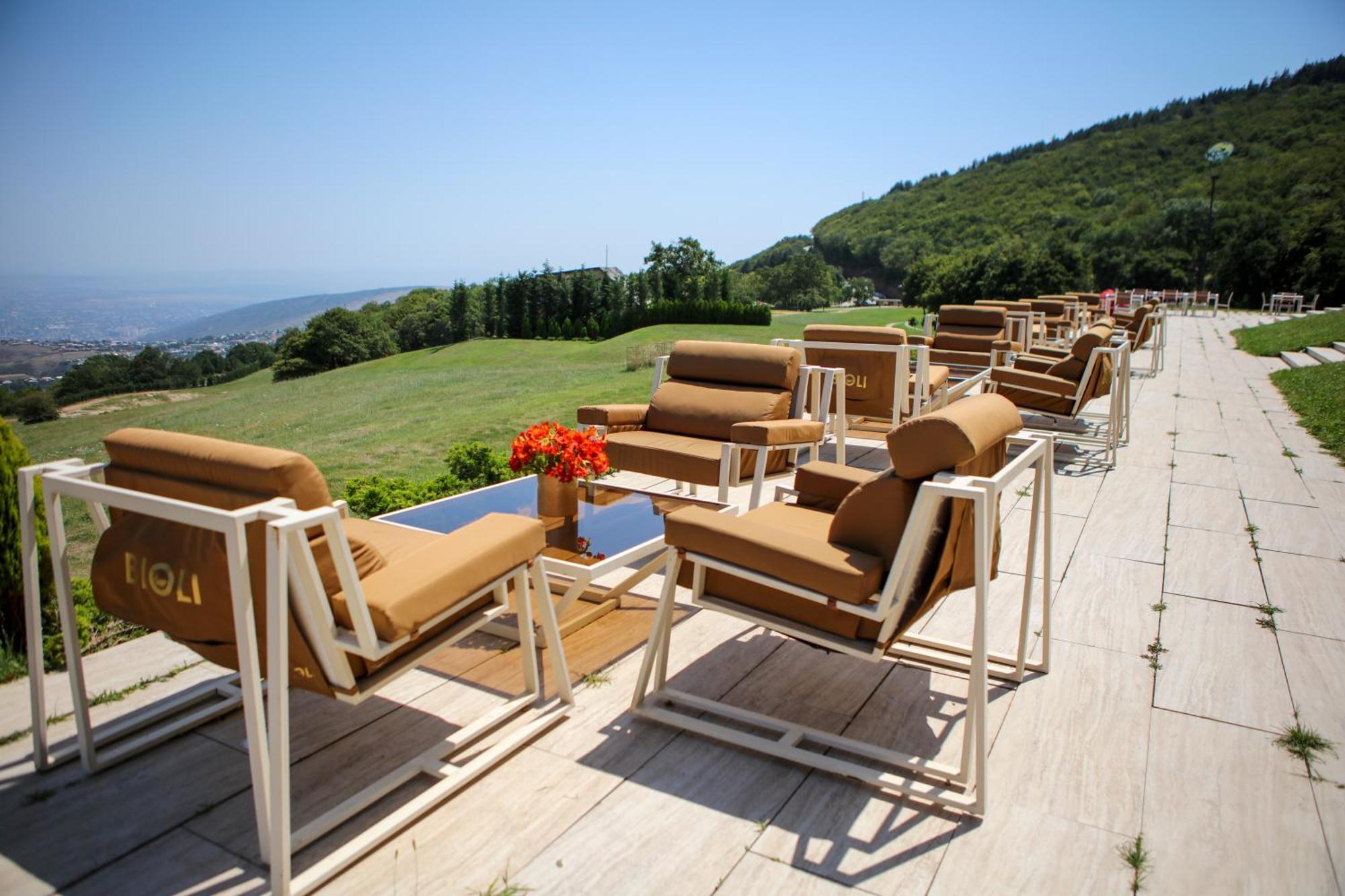 Bioli Wellness Resort Kojori Екстериор снимка